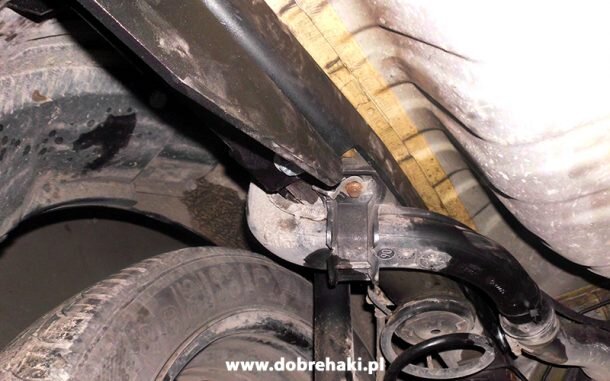 Montaż haka holowniczego Mitsubishi Colt